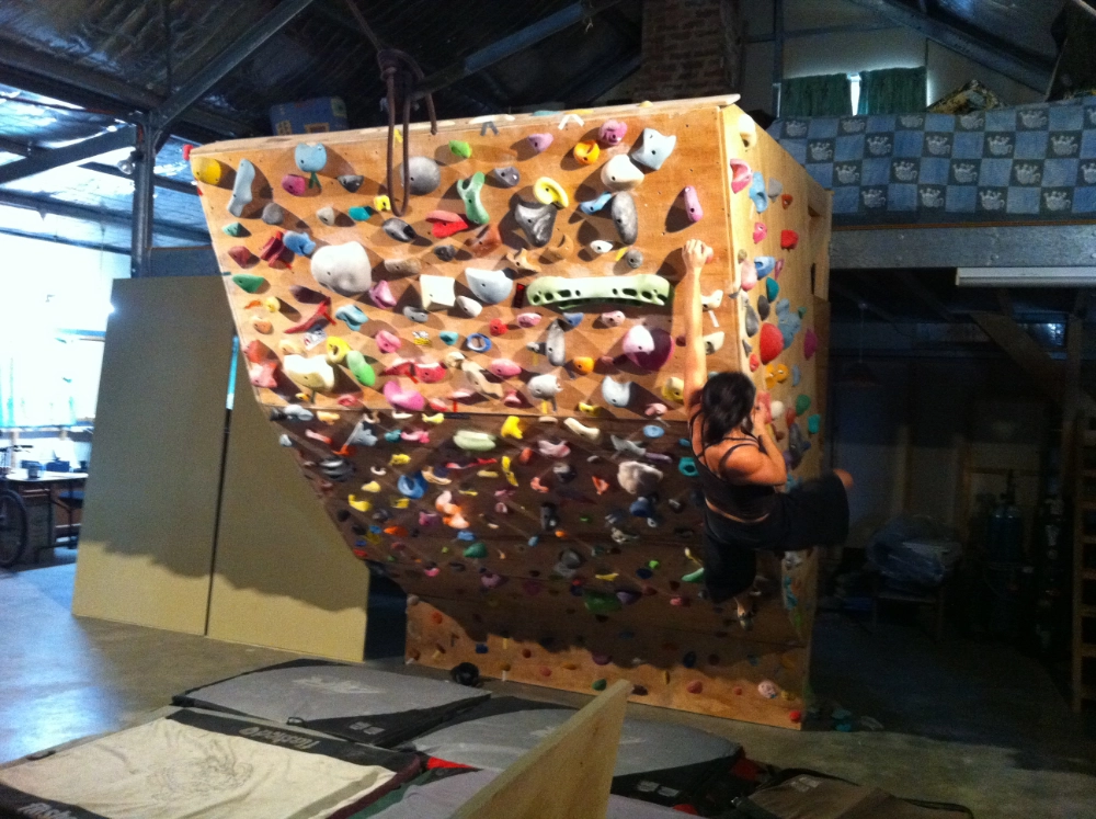 Spray Wall Joy